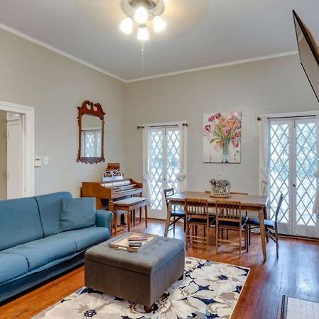 Comfortable Escape In Historic Downtown Савана Екстериор снимка
